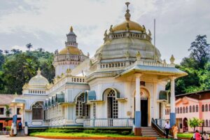 Mangueshi Temple (1)